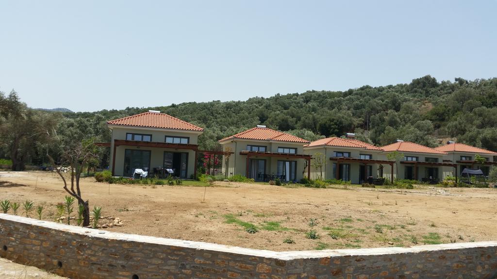 Thea Houses Miliá Kültér fotó