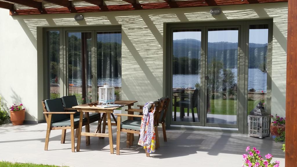Thea Houses Miliá Kültér fotó