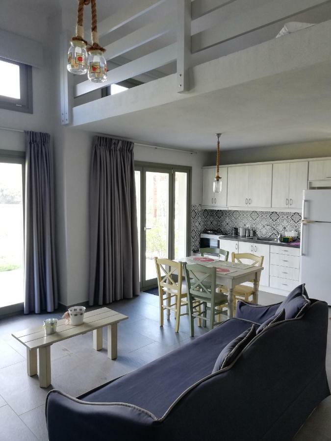 Thea Houses Miliá Kültér fotó
