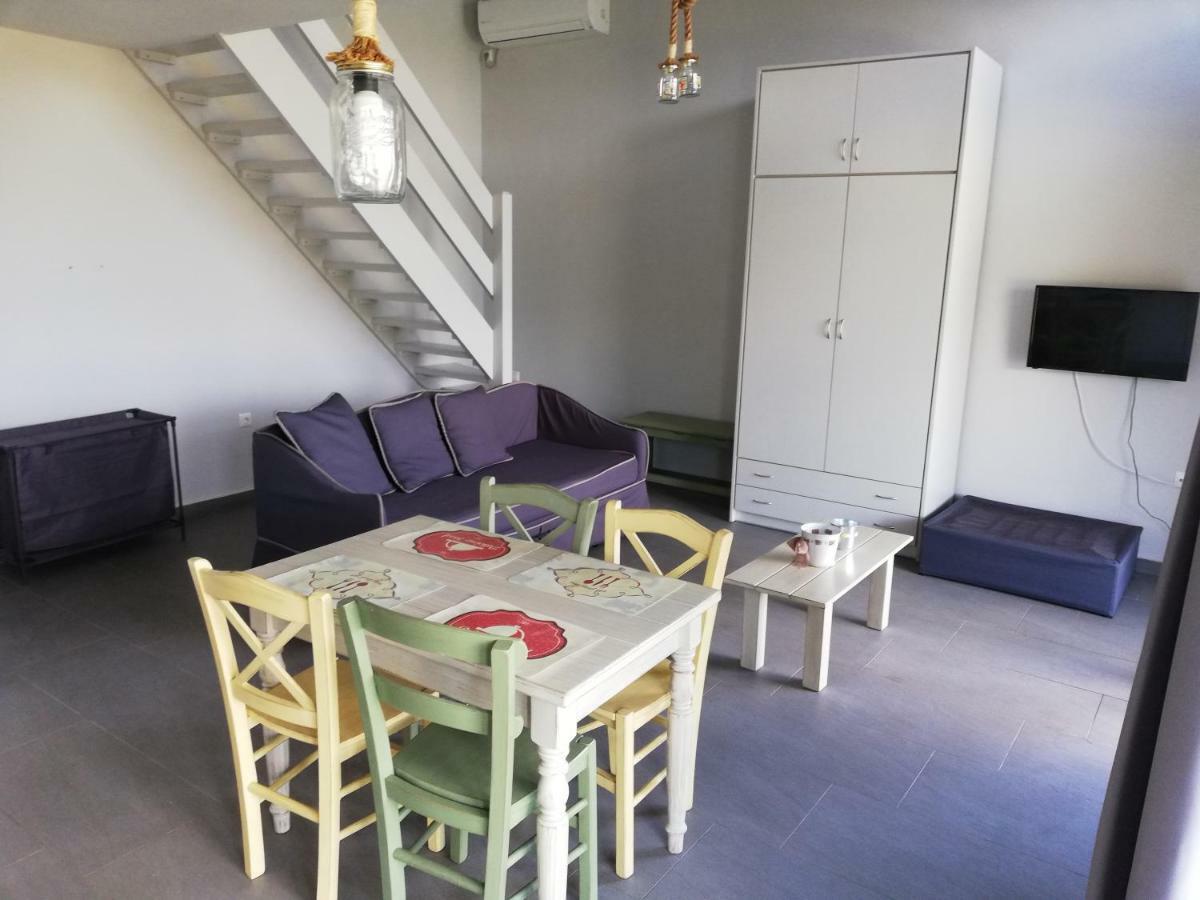 Thea Houses Miliá Kültér fotó
